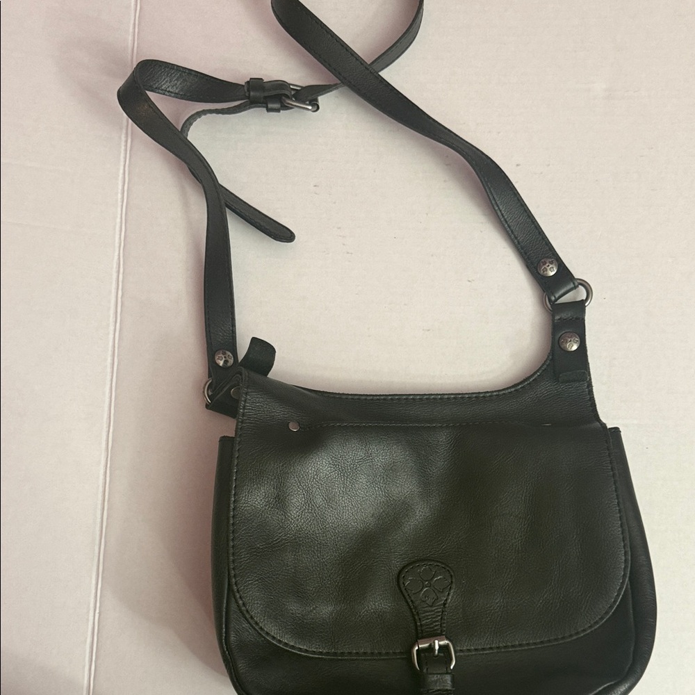 Elegant Black Leather Shoulder Bag